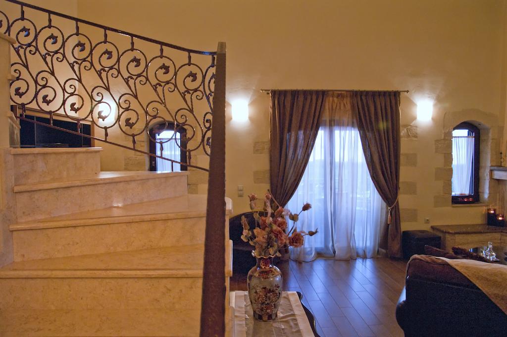 Giovanta Villa Kondomarion Rom bilde